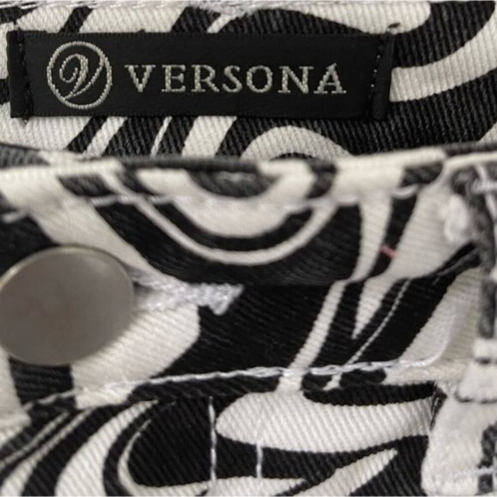 Versona Get Groovy Extreme Flare Jeans Womens Size 4 Black White Retro Print NWO - Picture 6 of 7
